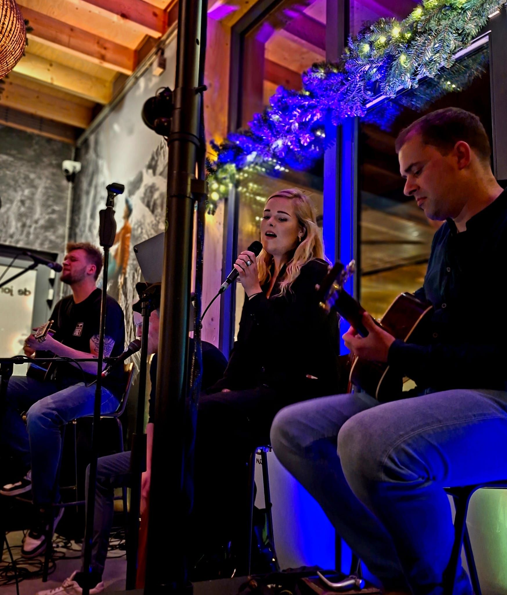 Sfeervol Kerstival met gezellige muziek