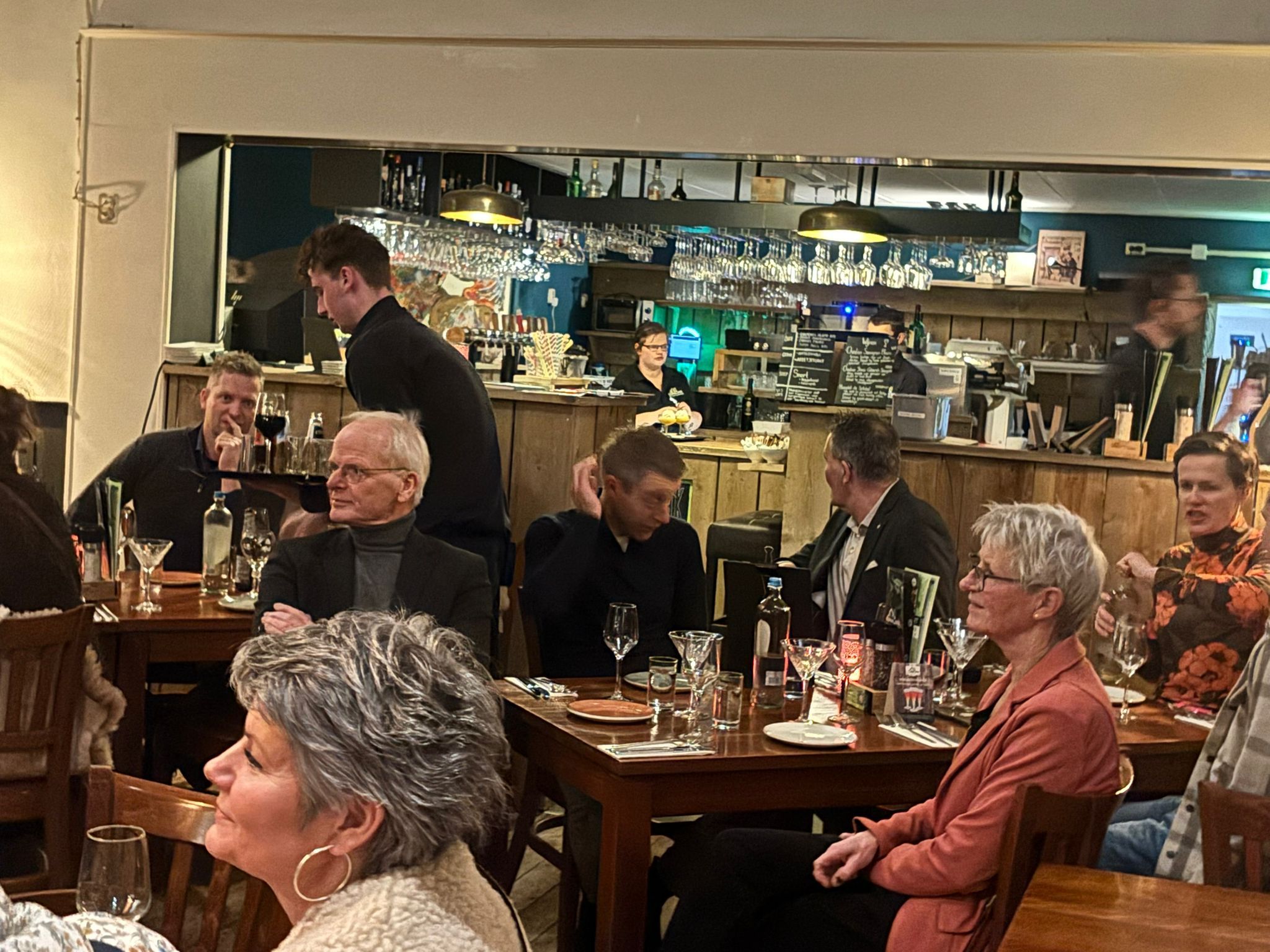 Nieuwjaarsbijeenkomst 2026 met muziekquiz en live muziek